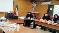 نشست هم‌اندیشی اساتید دانشگاه علوم پزشکی همدان با محوریت موضوع جوانی جمعیت